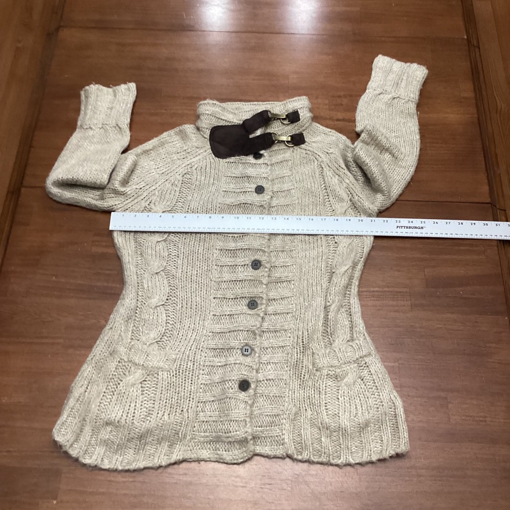 Soft Surroundings Petite Oatmeal Cable Knit Buckle Neck Cardigan Sweater PS - Picture 5 of 7